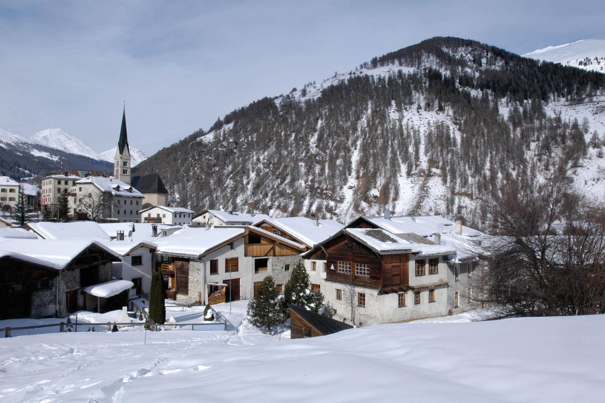 Sta-Maria Youth Hostel Santa Maria Val Muestair Dış mekan fotoğraf