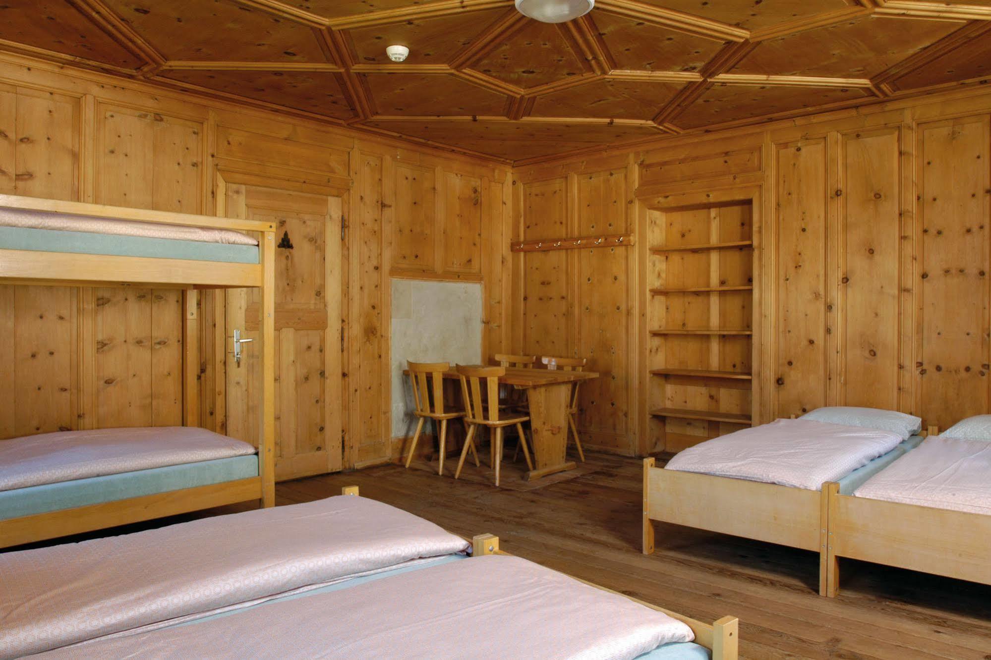 Sta-Maria Youth Hostel Santa Maria Val Muestair Dış mekan fotoğraf