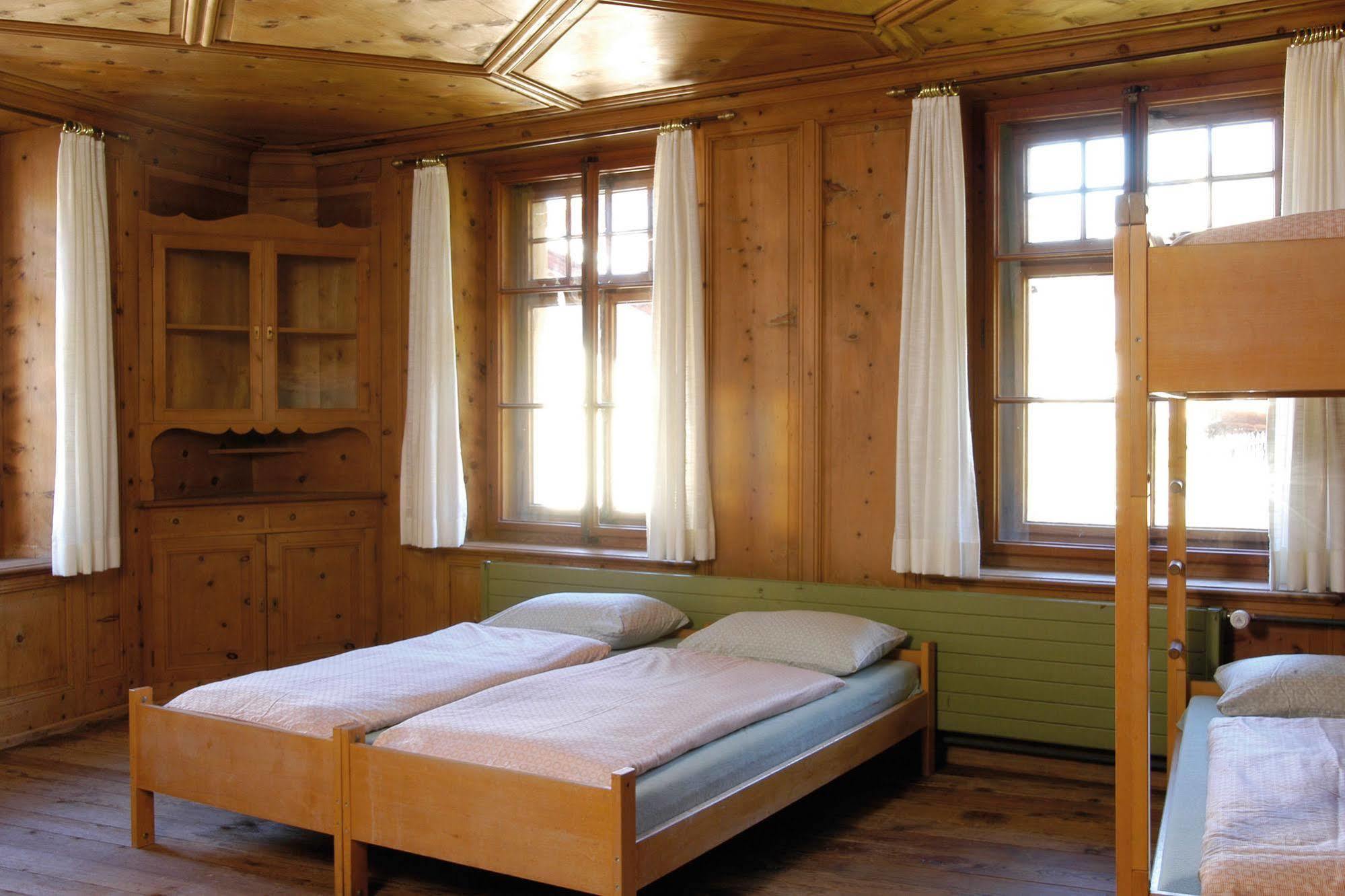 Sta-Maria Youth Hostel Santa Maria Val Muestair Dış mekan fotoğraf